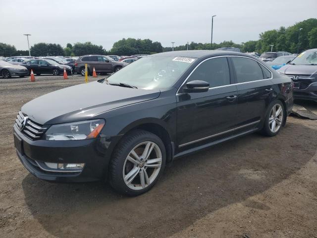 Sedans VOLKSWAGEN PASSAT 2015 Czarny