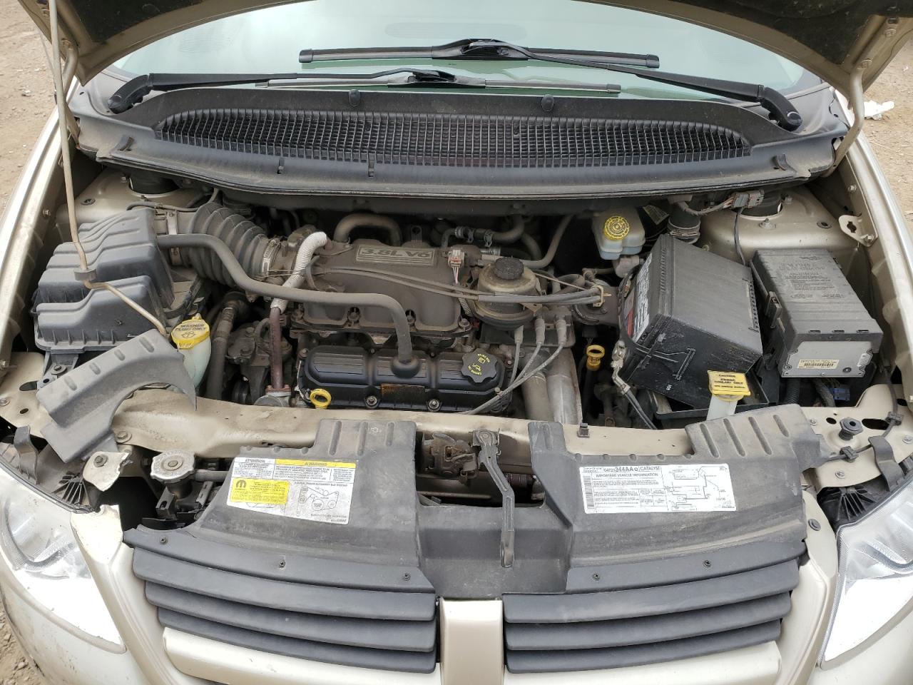 2005 Dodge Grand Caravan Sxt VIN: 2D4GP44L95R443155 Lot: 56645155