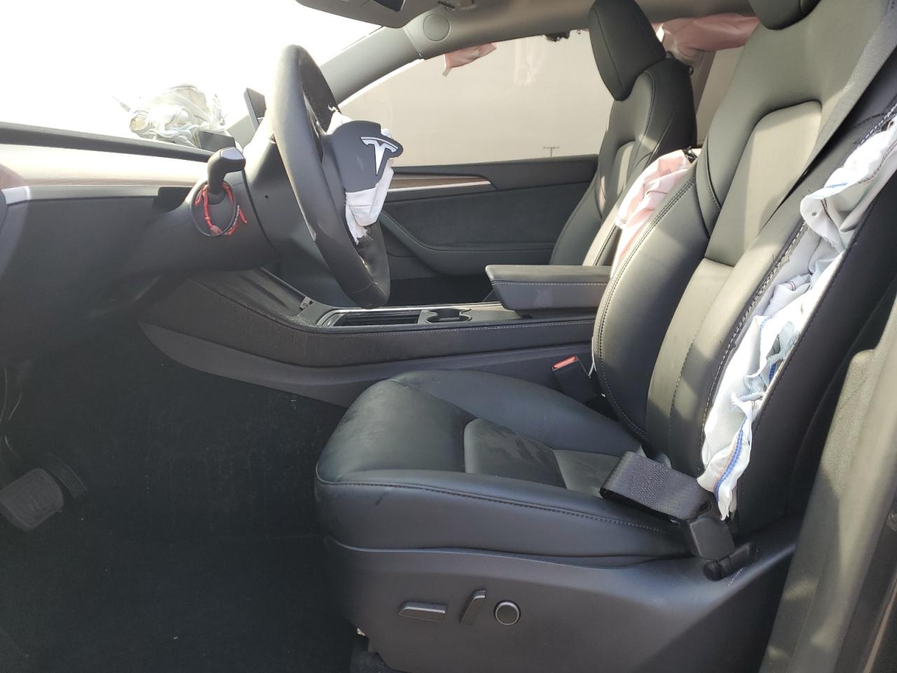 2025 Tesla Model Y VIN: 7SAYGDEE1SF283655 Lot: 57945935