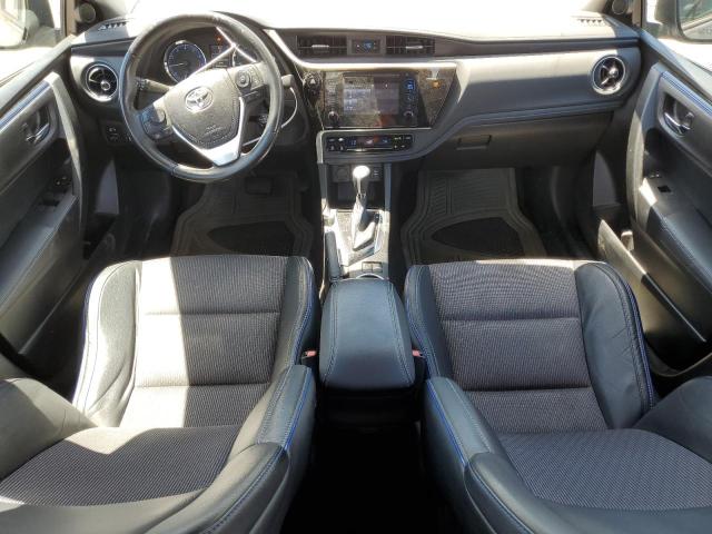  TOYOTA COROLLA 2017 Серебристый