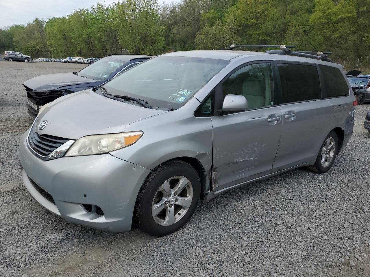 2011 Toyota Sienna Le for Sale in Marlboro, NY - Front End