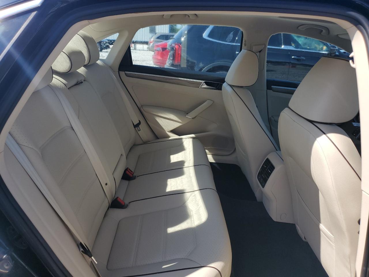 2016 Volkswagen Passat Se VIN: 1VWBT7A37GC046612 Lot: 56742675