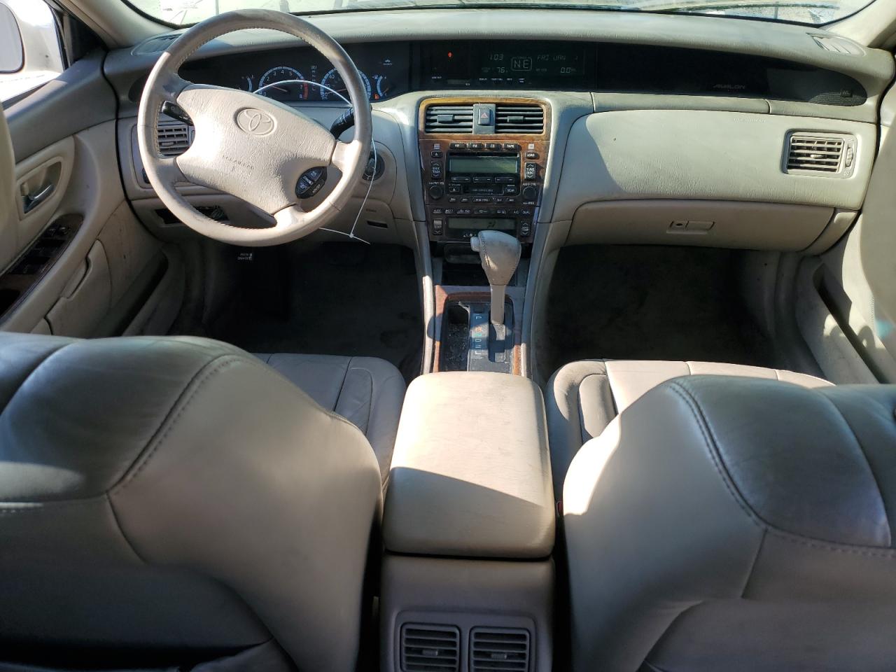 2001 Toyota Avalon Xl VIN: 4T1BF28BX1U140913 Lot: 56253065