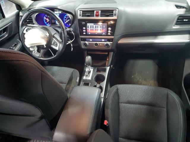  SUBARU OUTBACK 2016 Srebrny