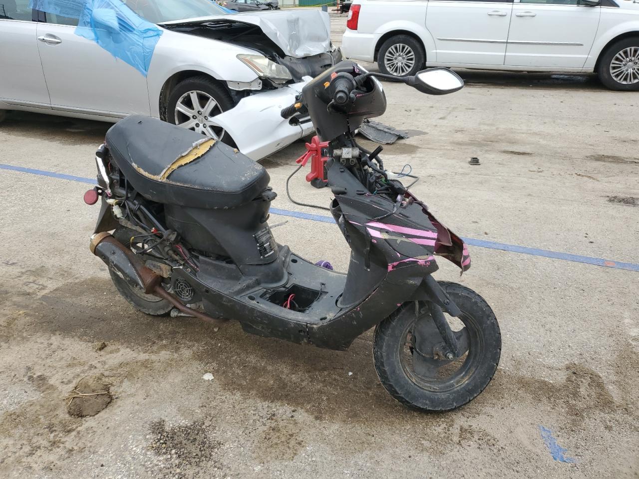 2017 Tao Moped zu verkaufen in Pekin, IL - Front End