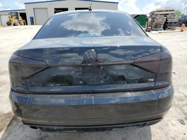 VOLKSWAGEN PASSAT 2016 Черный
