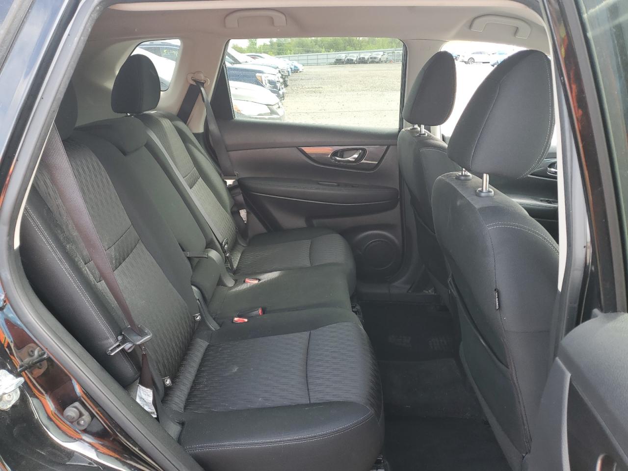 KNMAT2MT4HP614161 NISSAN ROGUE 2017