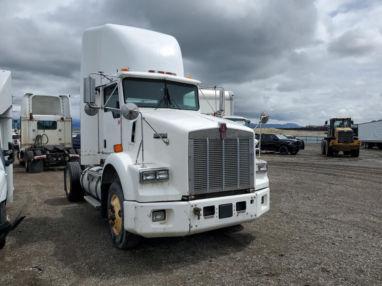 2005 Kenworth T800 Semi Truck იყიდება Helena-ში, MT - Minor Dent/Scratches