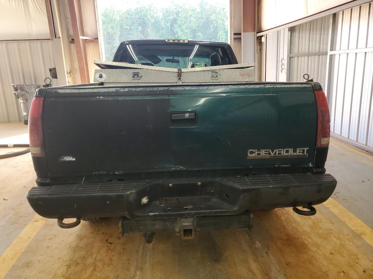 1998 Chevrolet Gmt-400 K1500 VIN: 2GCEK19R5W1282060 Lot: 56144065