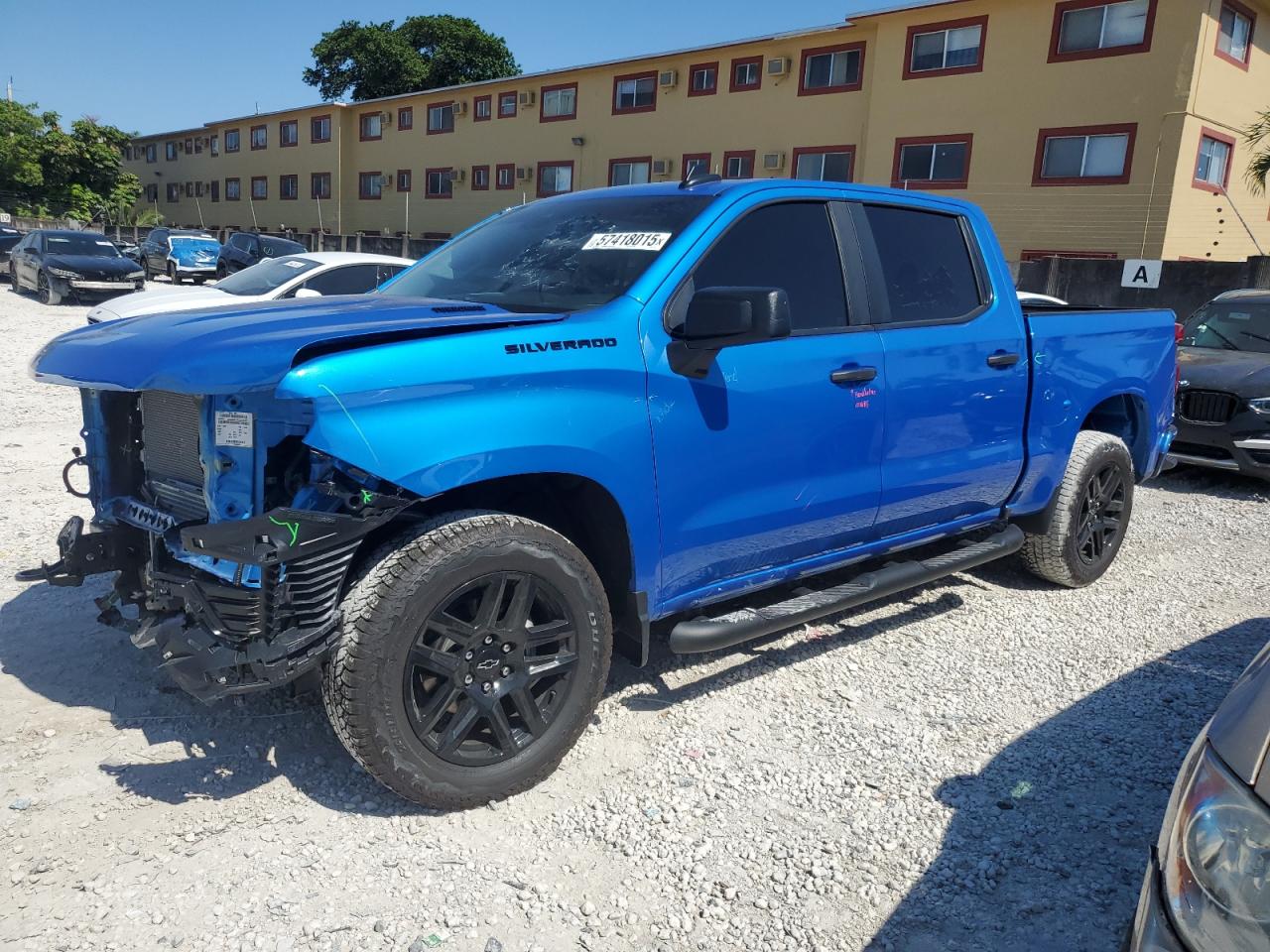 2025 Chevrolet Silverado C1500 Custom for Sale in Opa Locka, FL - Front End