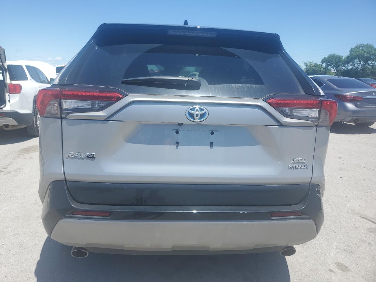 2T3E6RFV3RW066241 TOYOTA RAV4 2024