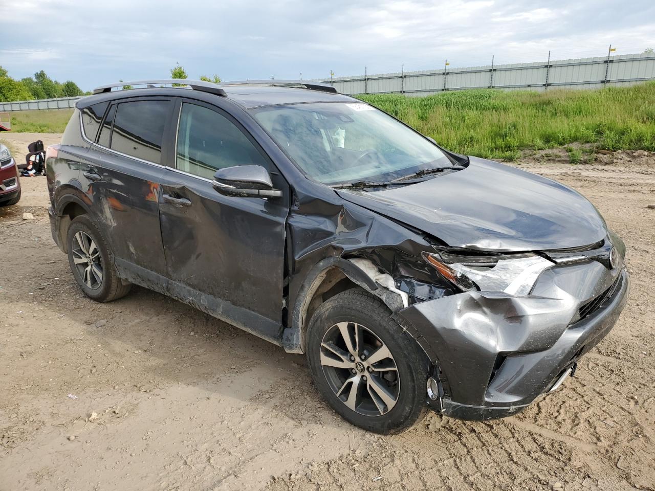 2T3WFREV3JW412637 TOYOTA RAV4 2018