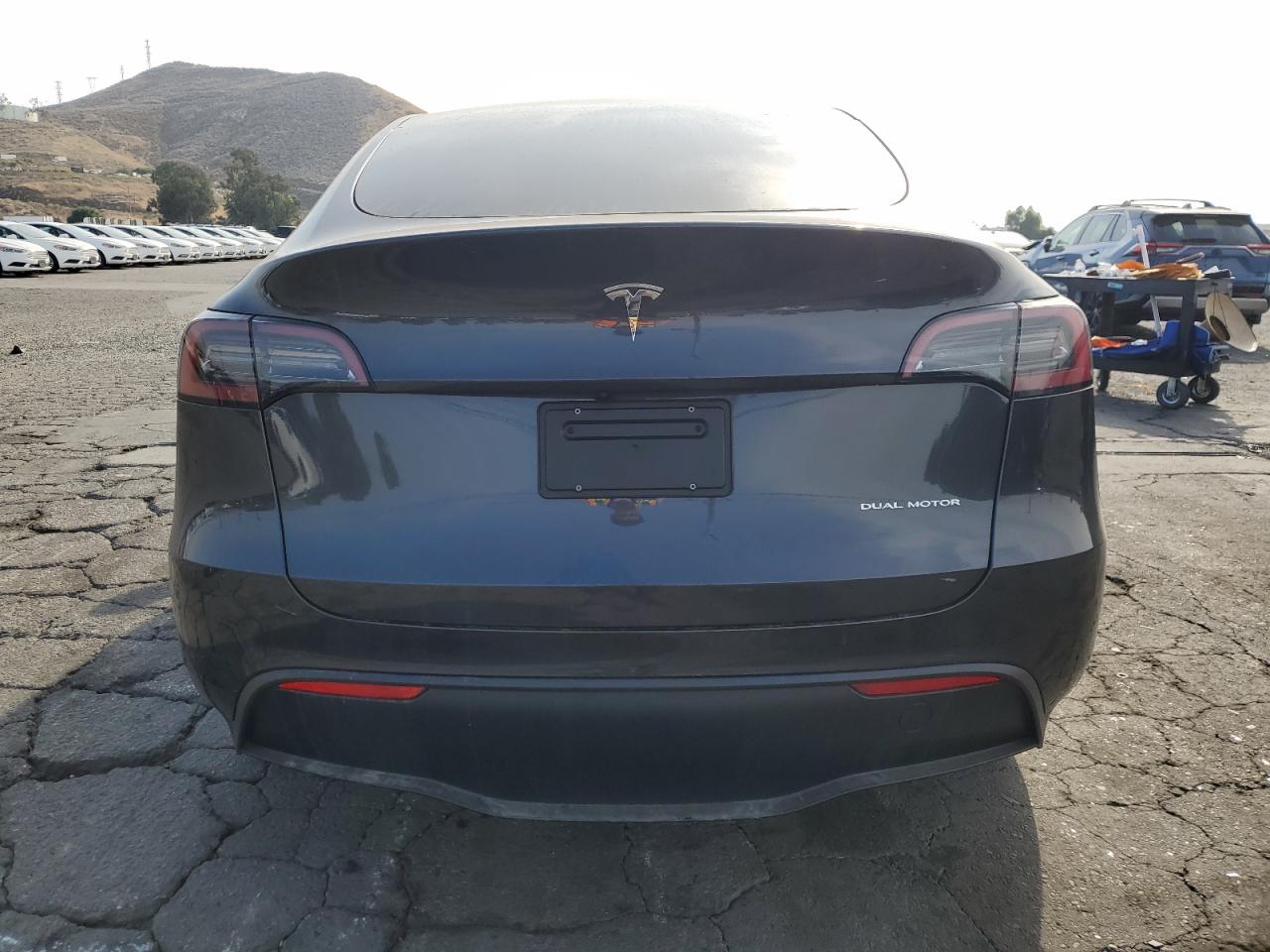 2025 Tesla Model Y VIN: 7SAYGDEE1SF283655 Lot: 57945935
