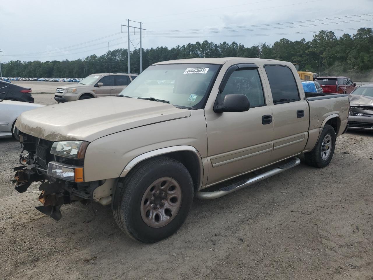 2006 Chevrolet Silverado C1500 for Sale in Greenwell Springs, LA - Front End