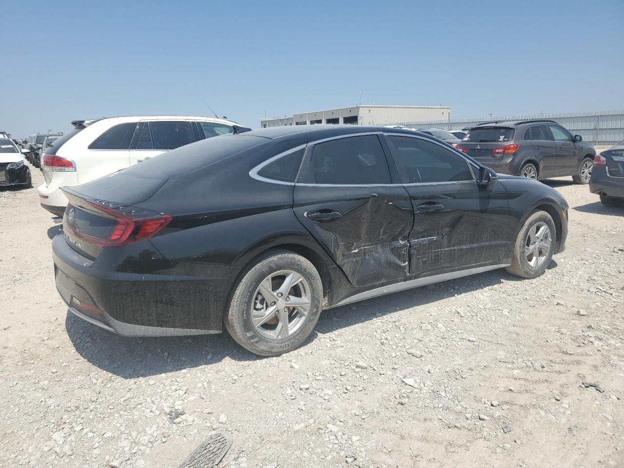 2023 Hyundai Sonata - Image 3