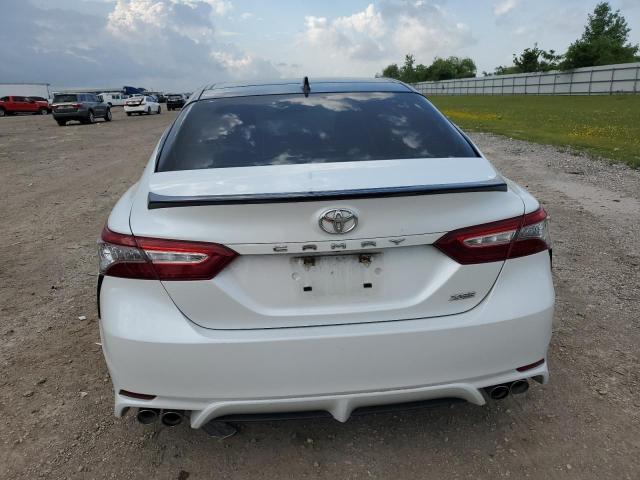  TOYOTA CAMRY 2019 Biały