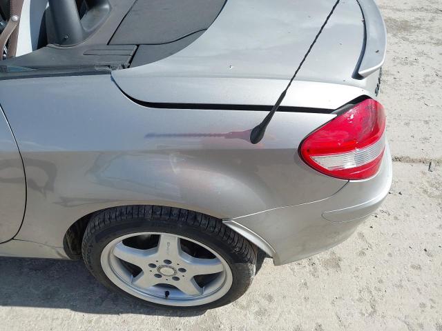 2004 MERCEDES BENZ SLK