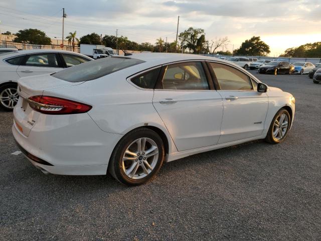  FORD FUSION 2018 Белый