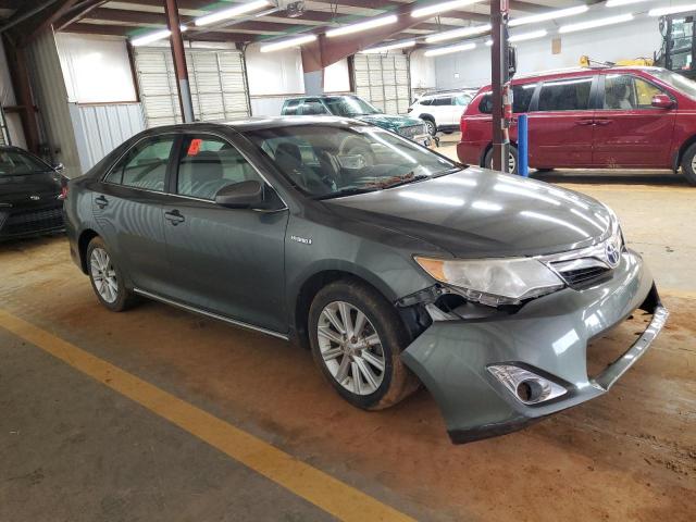  TOYOTA CAMRY 2013 Зелений