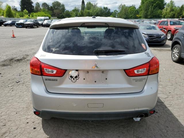  MITSUBISHI OUTLANDER 2015 Srebrny