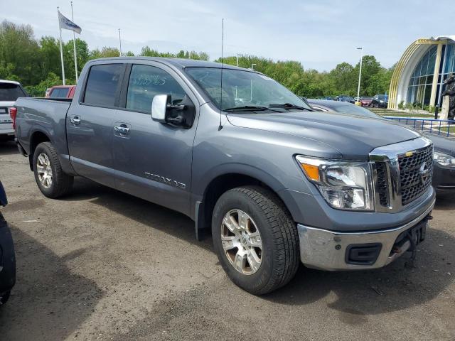  NISSAN TITAN 2018 Gray