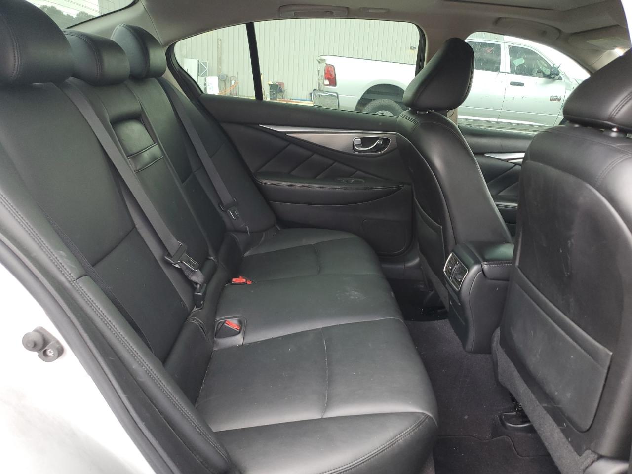 2017 Infiniti Q50 Premium VIN: JN1EV7AR4HM840500 Lot: 56359725