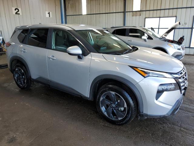  NISSAN ROGUE 2024 Srebrny