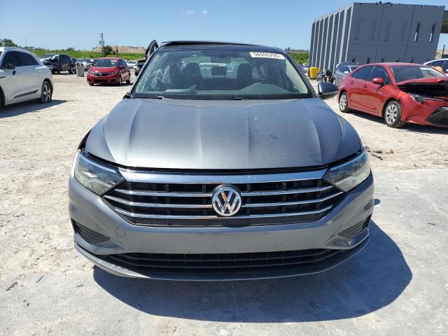  VOLKSWAGEN JETTA 2021 Серый