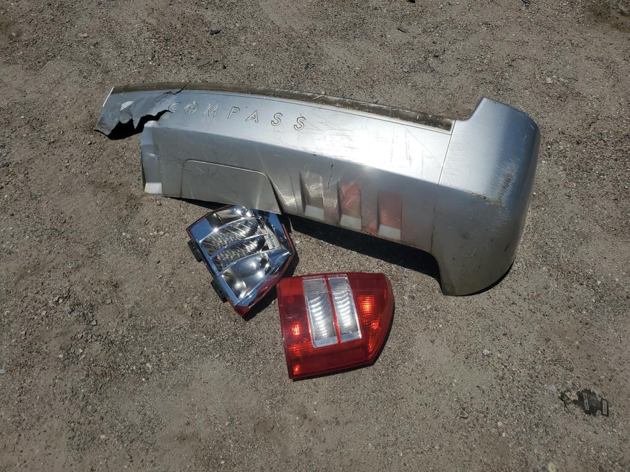 2010 Jeep Compass Sport VIN: 1J4NT1FA3AD629596 Lot: 57822175
