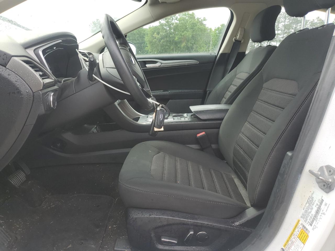 2019 Ford Fusion Se VIN: 3FA6P0LUXKR263951 Lot: 54030325