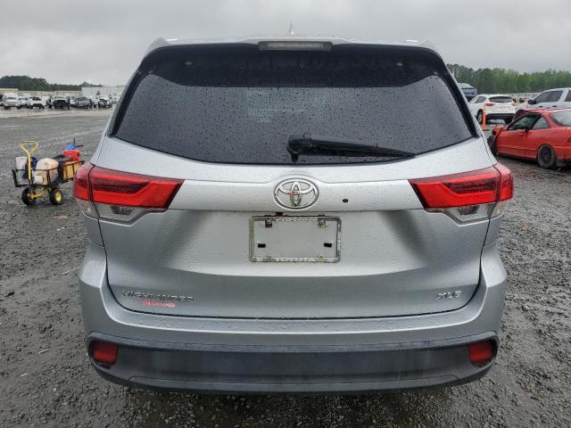  TOYOTA HIGHLANDER 2019 Srebrny
