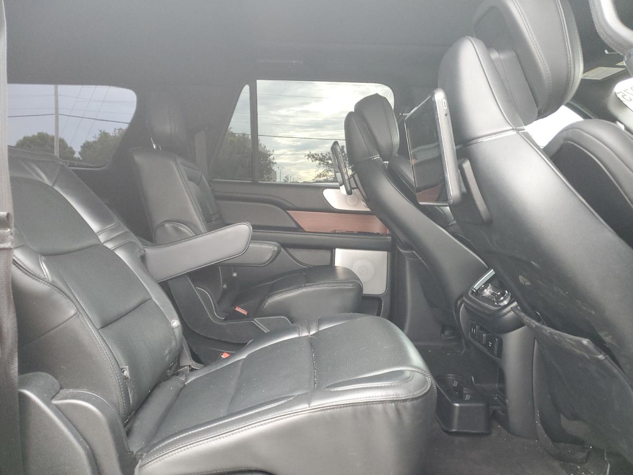 2018 Lincoln Navigator L Reserve VIN: 5LMJJ3LT1JEL03391 Lot: 56500875