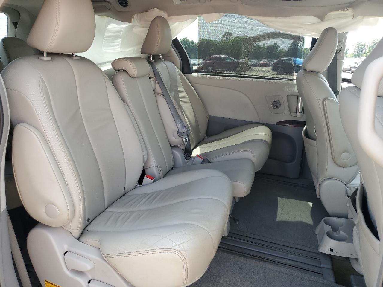 2014 Toyota Sienna Xle VIN: 5TDYK3DC5ES458110 Lot: 57056445