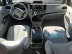 2012 Toyota Sienna Le იყიდება Ham Lake-ში, MN - Rear End