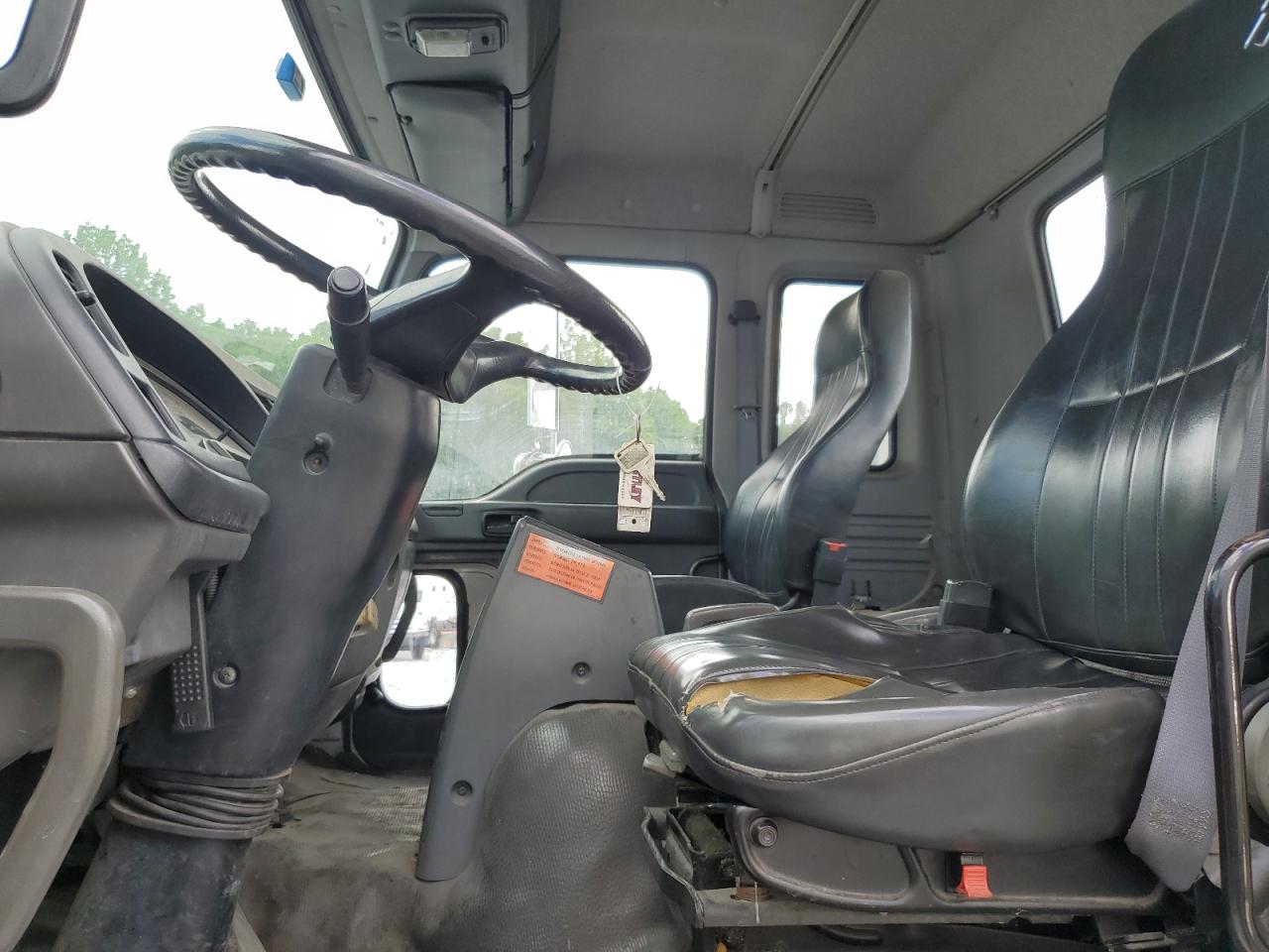 2008 GMC T-Series F8B064 VIN: 1GDT8F4B68F413304 Lot: 56374335