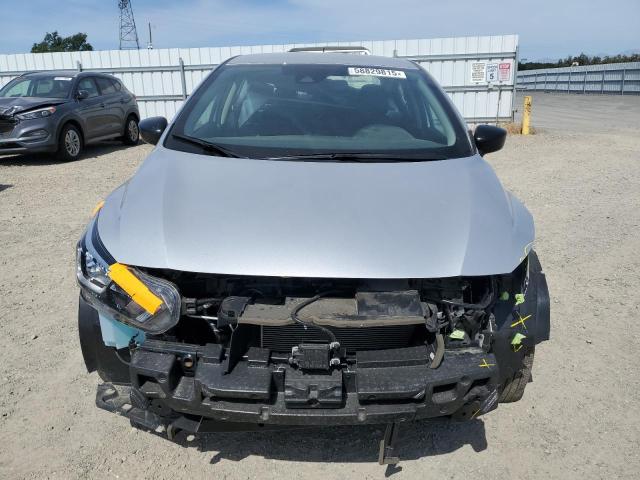  NISSAN VERSA 2024 Silver