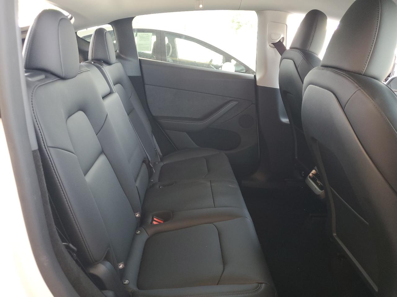 2025 Tesla Model Y VIN: 7SAYGDED3SA374902 Lot: 57387695