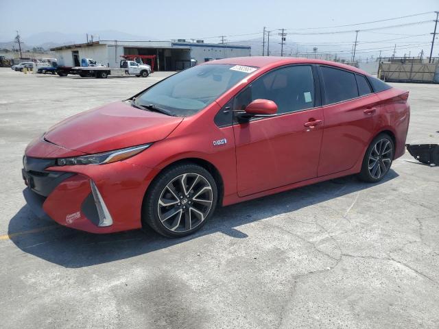 Хэтчбеки TOYOTA PRIUS 2017 Красный