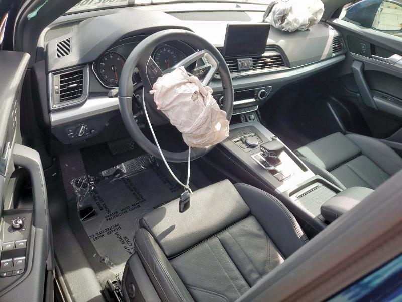  AUDI Q5 2020 Синий