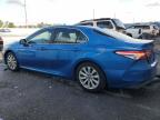 2020 Toyota Camry Le   იყიდება Riverview-ში, FL - Rear End