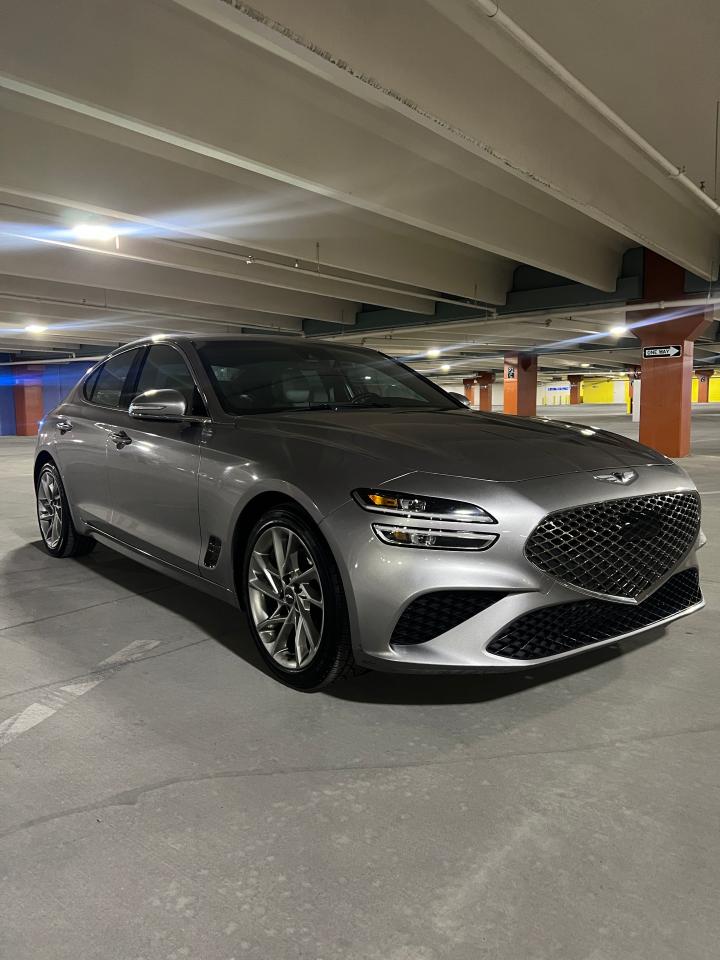 2022 Genesis G70 Base
