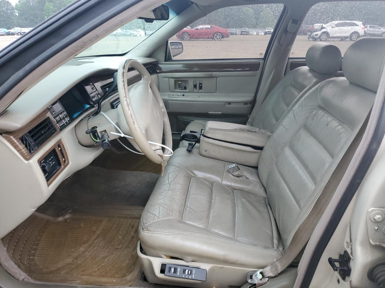 1995 Cadillac Deville VIN: 1G6KD52B3SU271383 Lot: 56870365