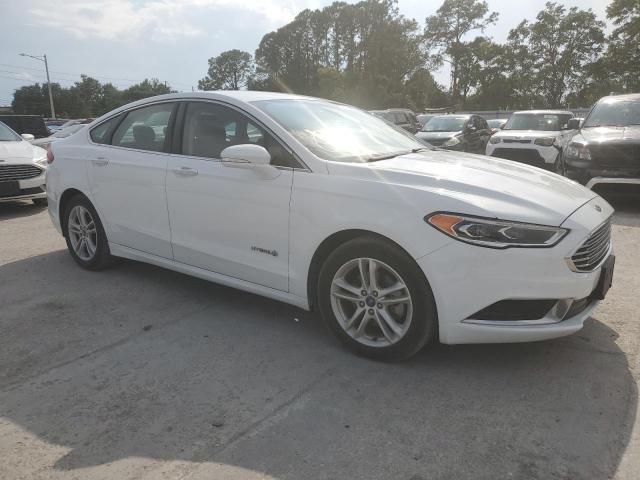  FORD FUSION 2018 Белый
