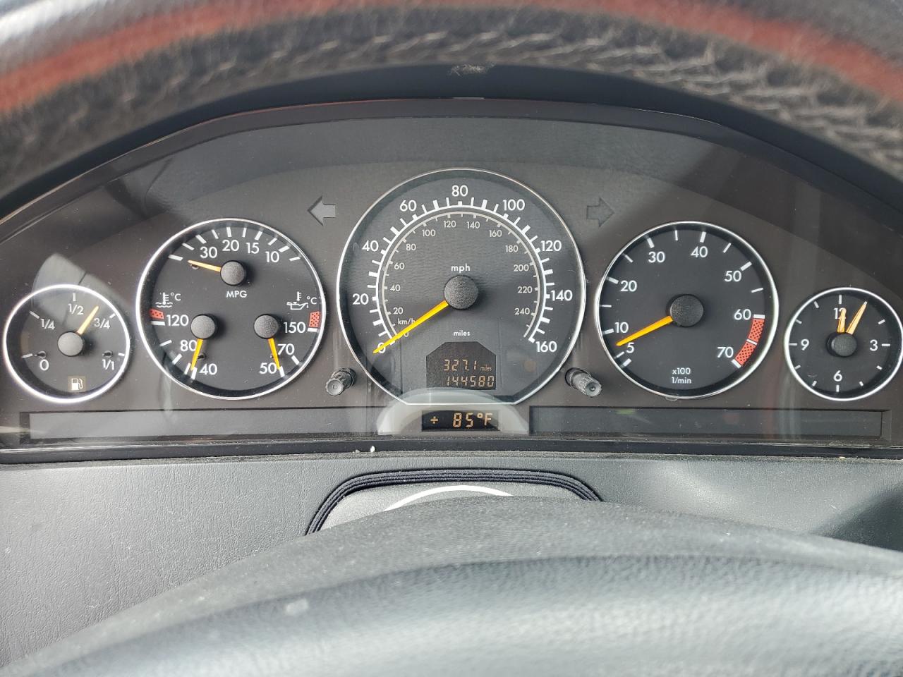 2002 Mercedes-Benz Sl 500 VIN: WDBFA68F22F203120 Lot: 56141525