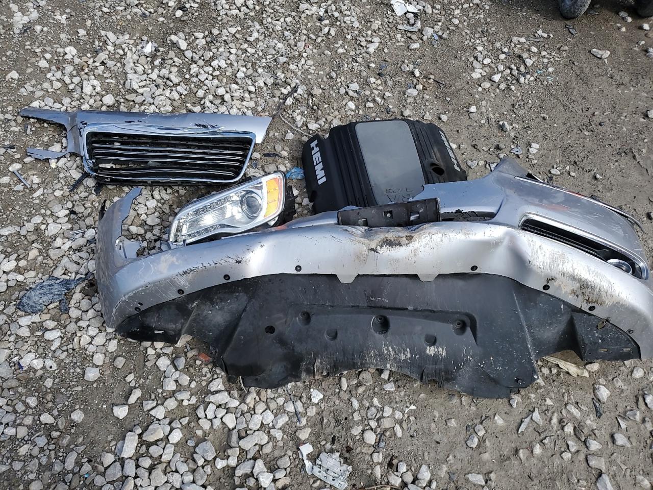 2013 Chrysler 300C VIN: 2C3CCAET2DH580807 Lot: 57495355