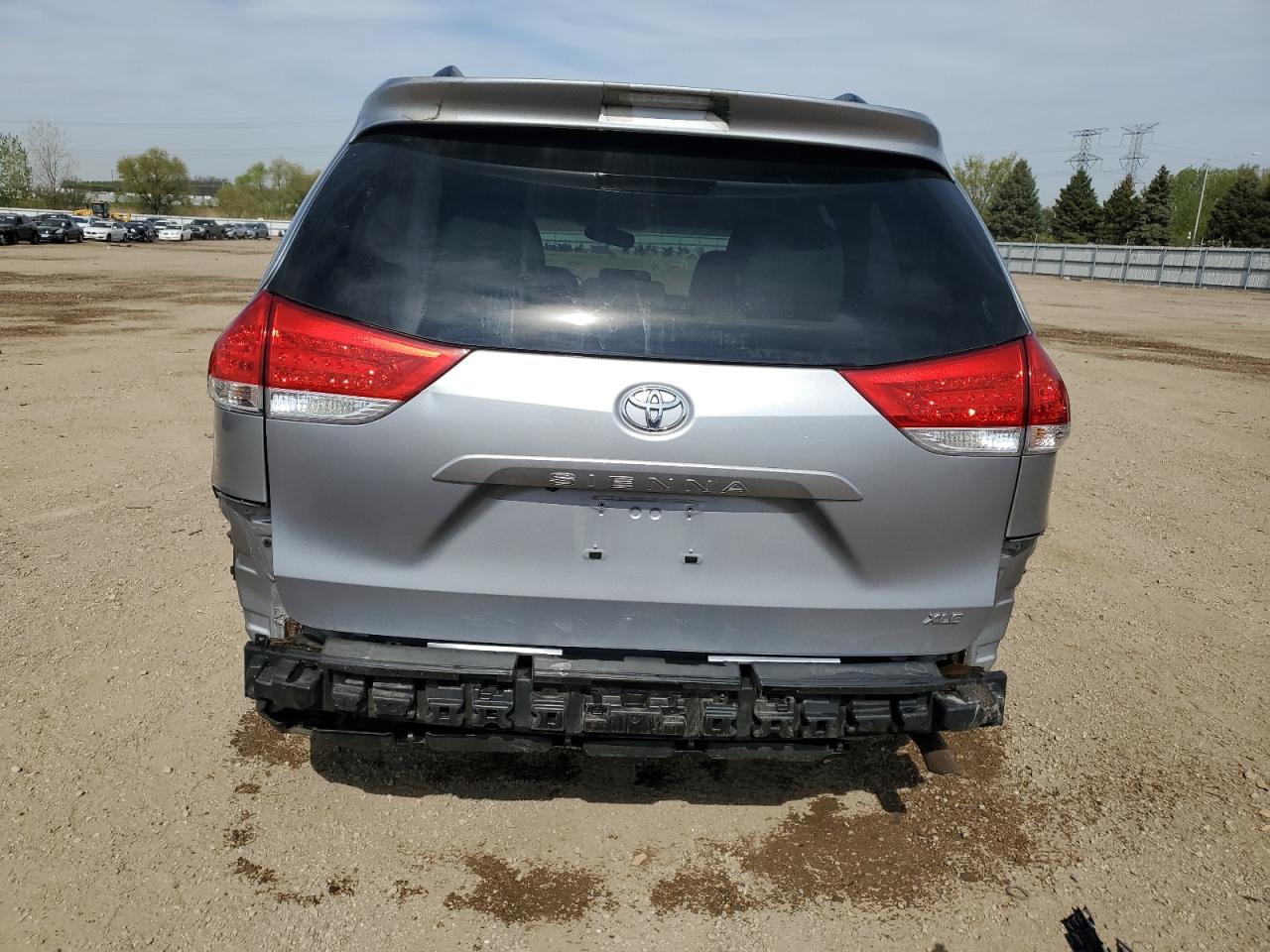 2013 Toyota Sienna Xle VIN: 5TDYK3DC5DS369457 Lot: 55522055