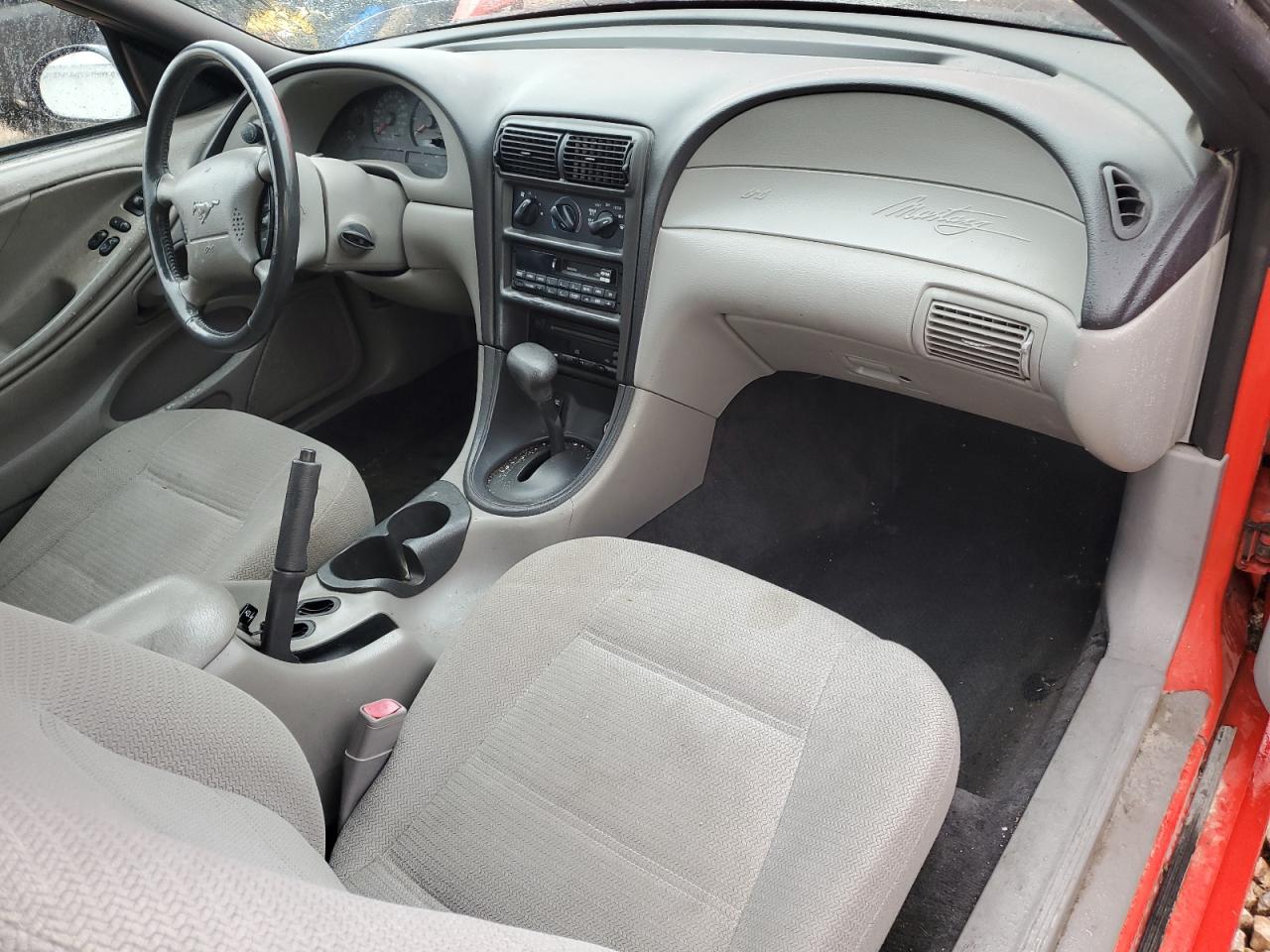 2000 Ford Mustang VIN: 1FAFP4049YF231879 Lot: 57493205