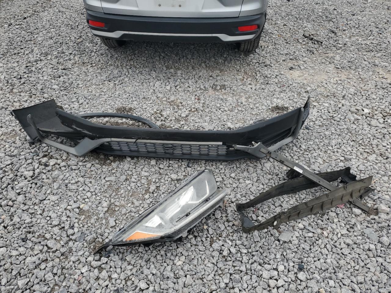 2020 Honda Cr-V Lx VIN: 7FARW1H21LE001640 Lot: 57671615