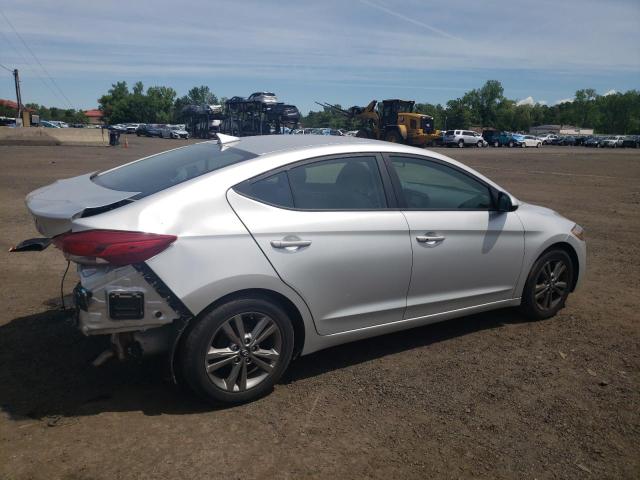  HYUNDAI ELANTRA 2017 Srebrny