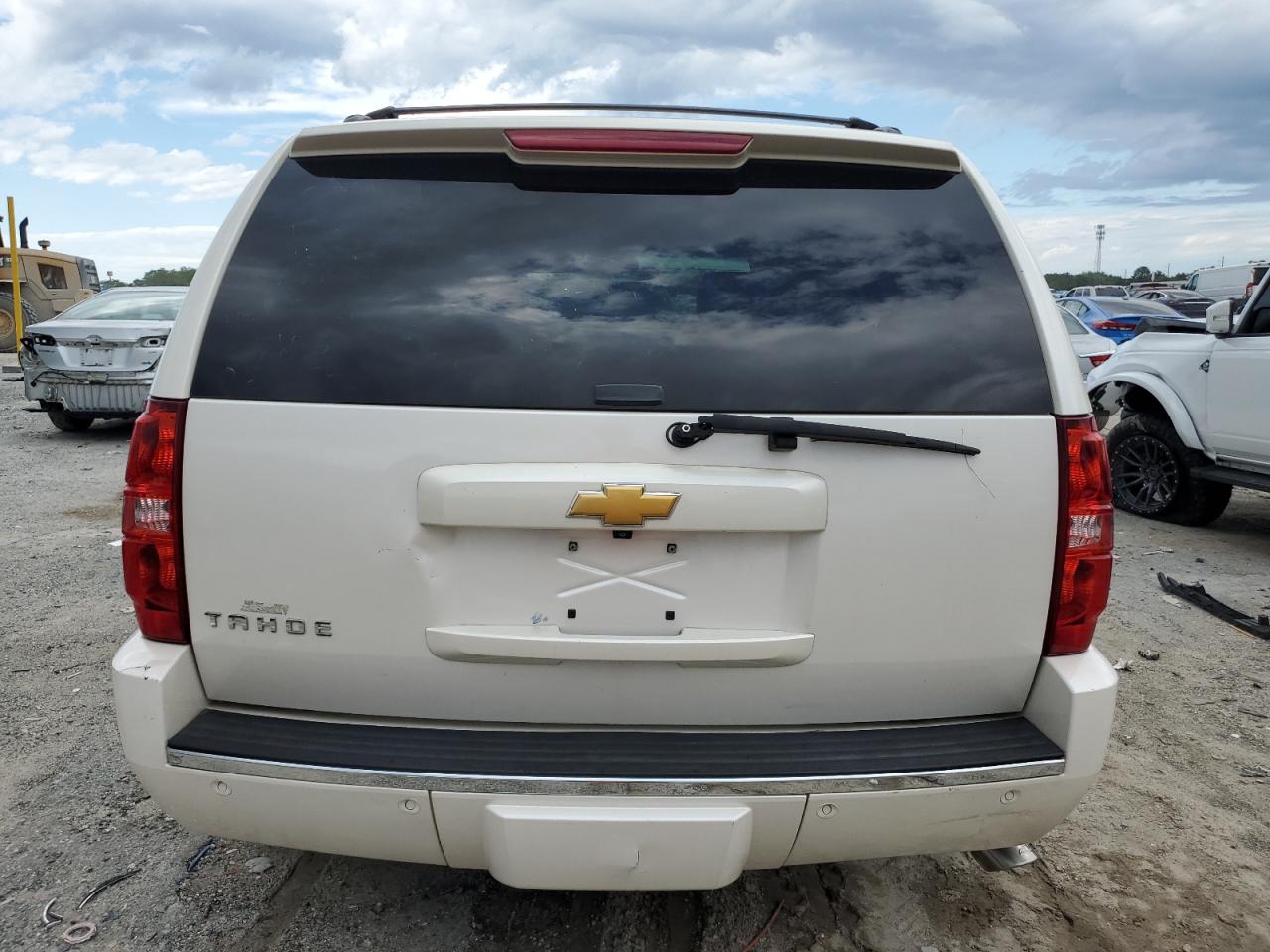 2013 Chevrolet Tahoe C1500 Ltz VIN: 1GNSCCE04DR210572 Lot: 42819375